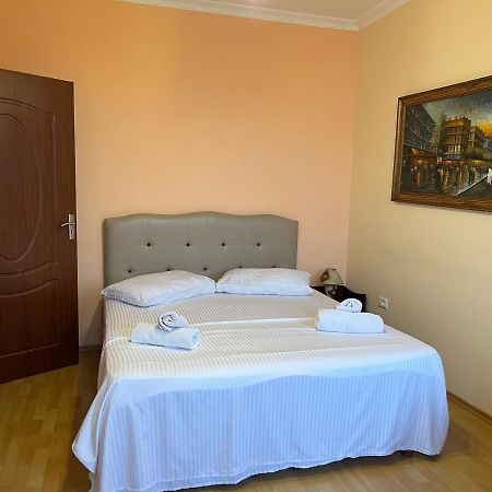 City Center Apartment In שקודר מראה חיצוני תמונה