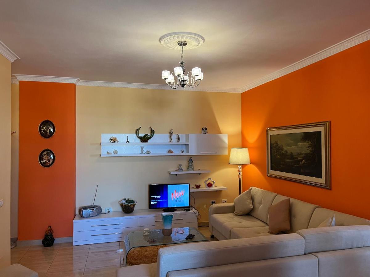 City Center Apartment In שקודר מראה חיצוני תמונה