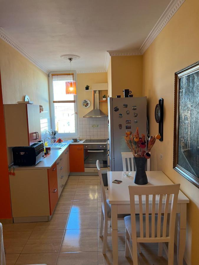 City Center Apartment In שקודר מראה חיצוני תמונה