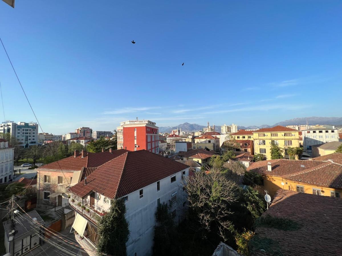 City Center Apartment In שקודר מראה חיצוני תמונה